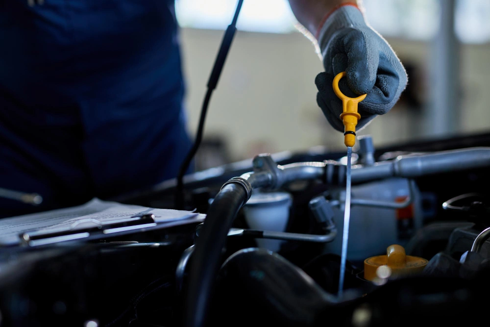 Synthetic vs Conventional Oil: Which Is Better for Your Car?